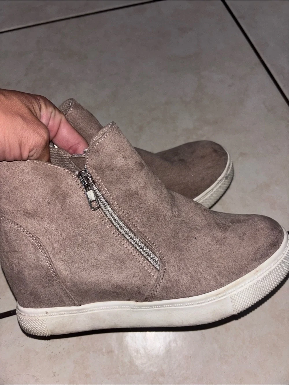 Steve Madden Taupe Suede Wedge Zip-Top Kids Boot